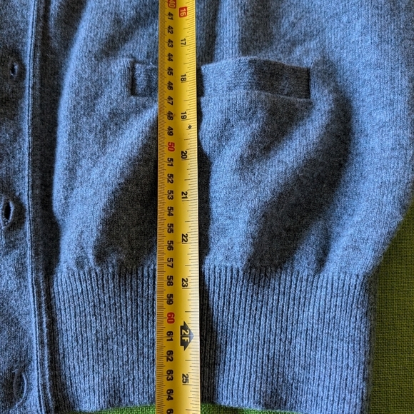 173- NWT Burberrys 100% wool vest, youth L, mens S - Picture 6 of 10